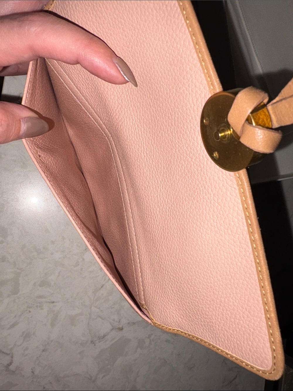 Chloe Indy Continental Flap Wallet Full Inclusion - Picture 4 of 10